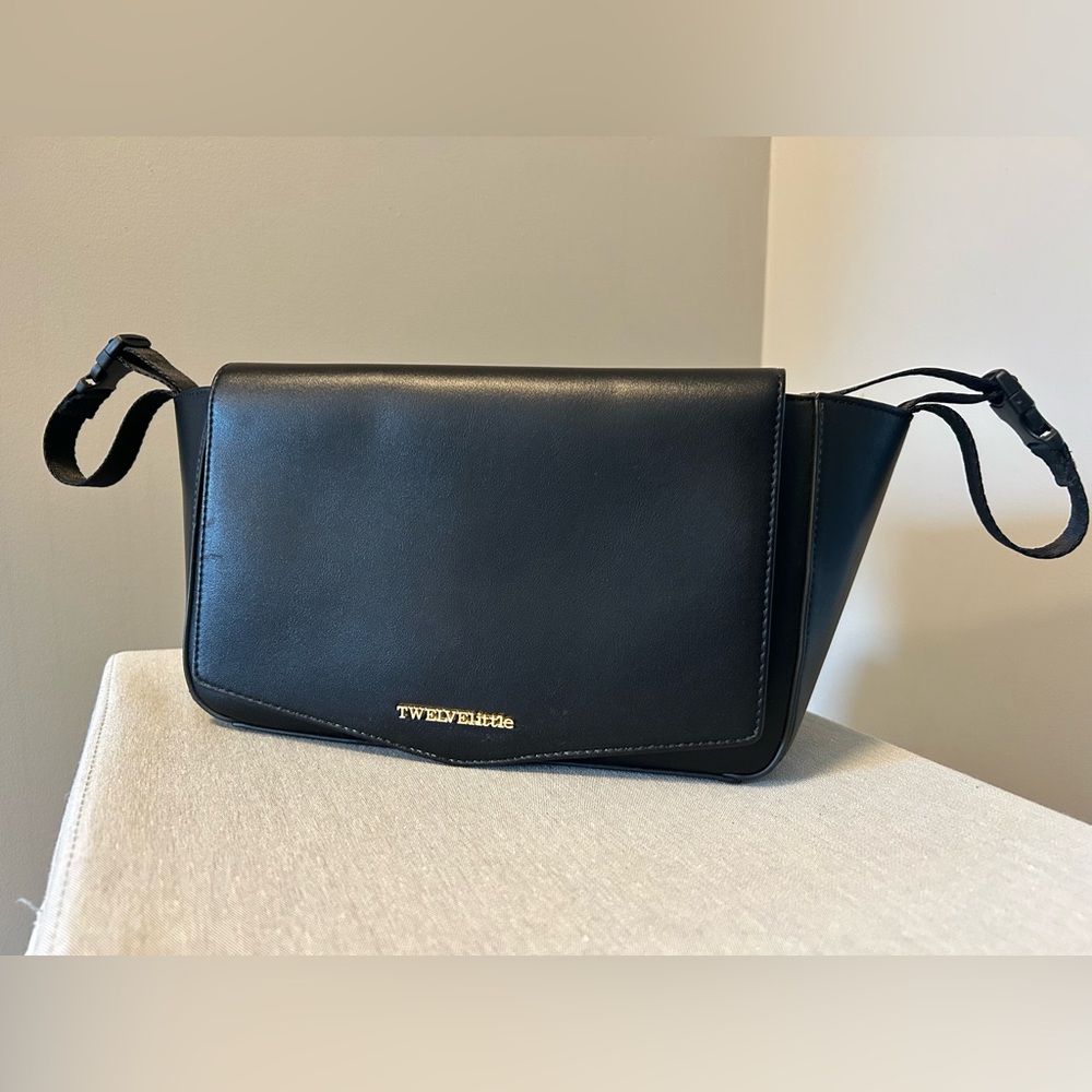 PEEK-A-BOO VEGAN LEATHER STROLLER CADDY IN BLACK